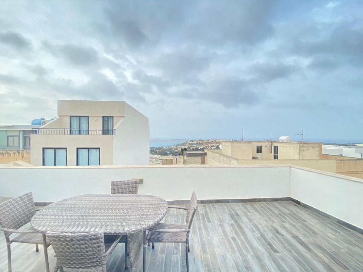 Apartment Penthouse 